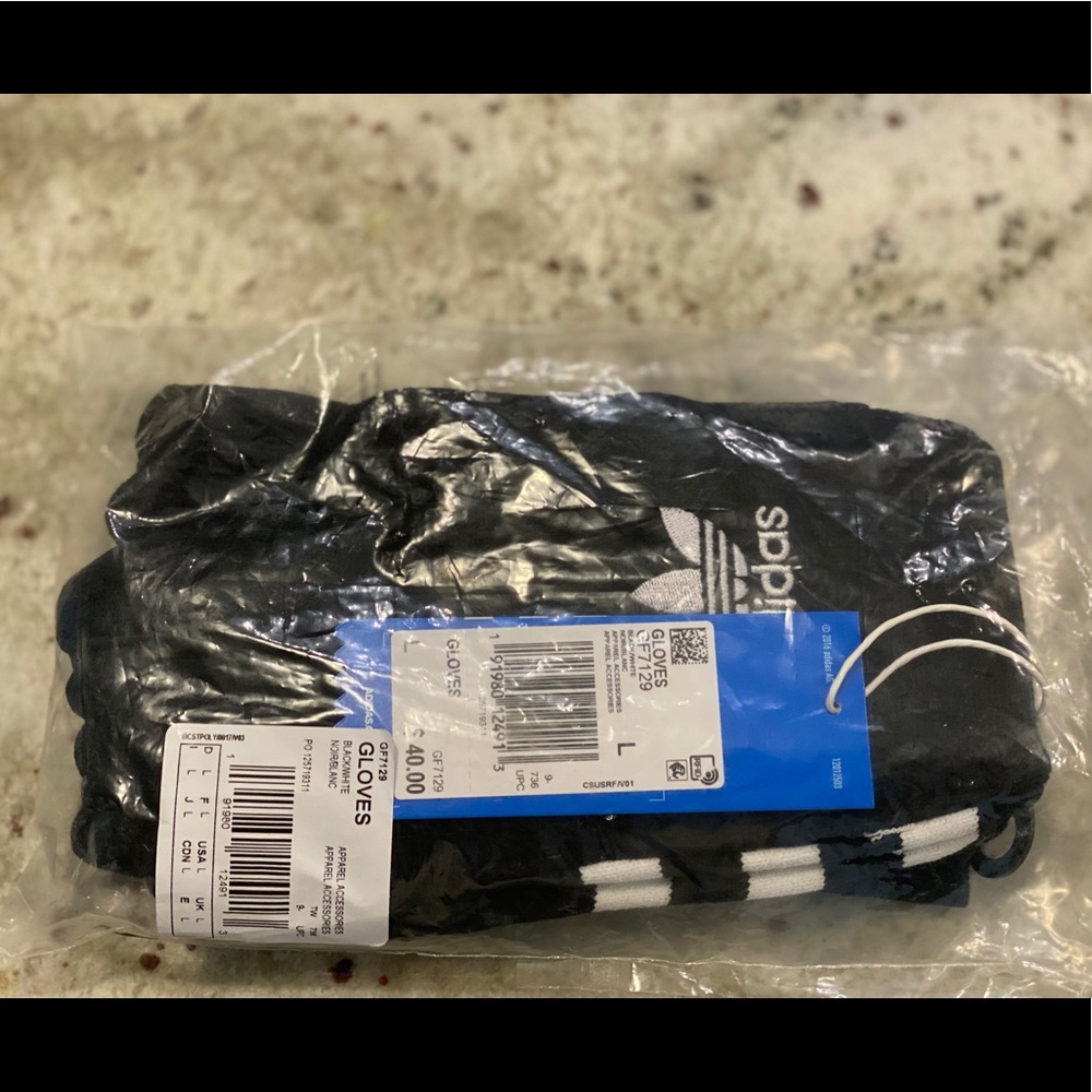 PAOLINA RUSSO Adidas Gloves - Picture 4 of 4